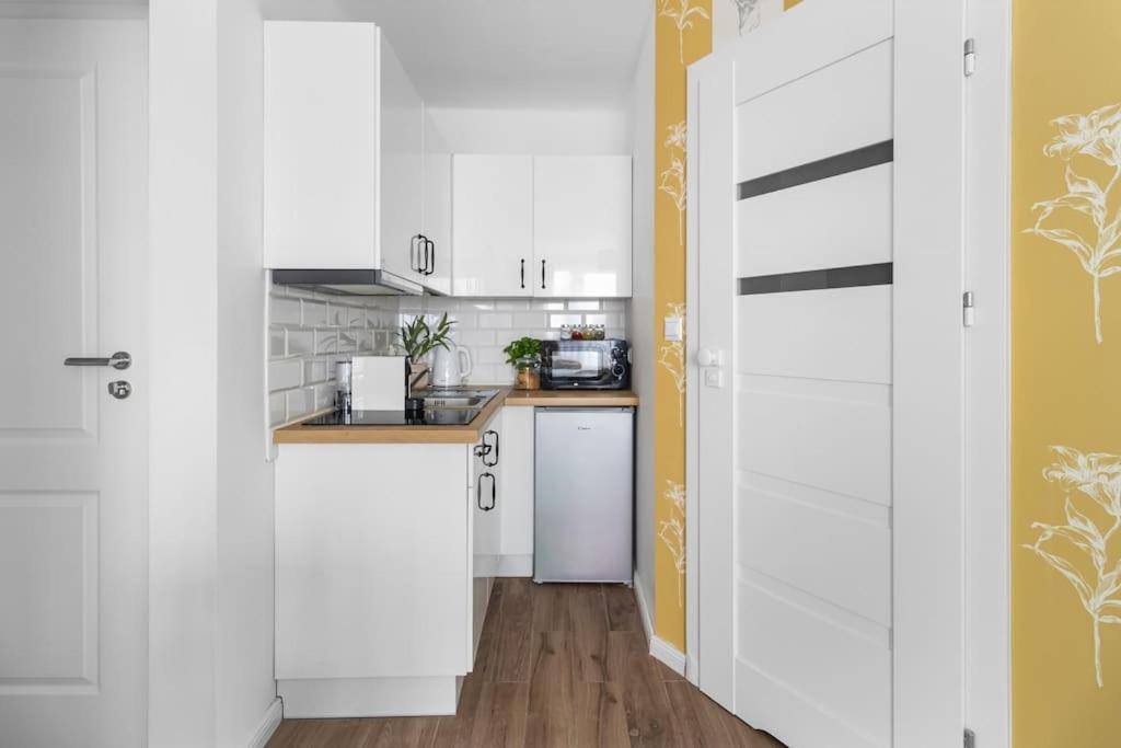 Air-Conditioned Downtown Oasis On Foot To Central Station Metro Smarttv Wifi Warsaw Exterior photo